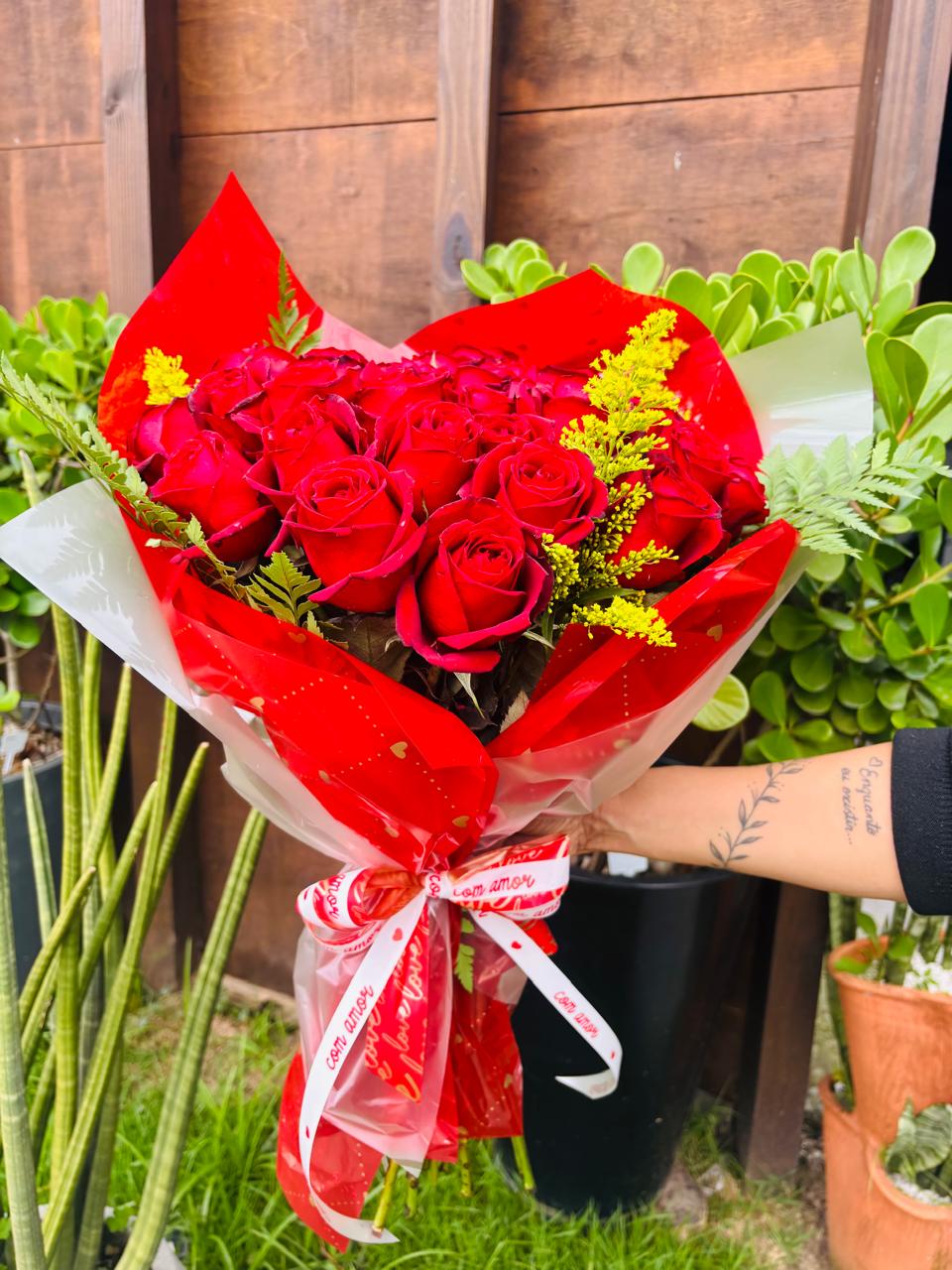 buque 30 rosas nacionais