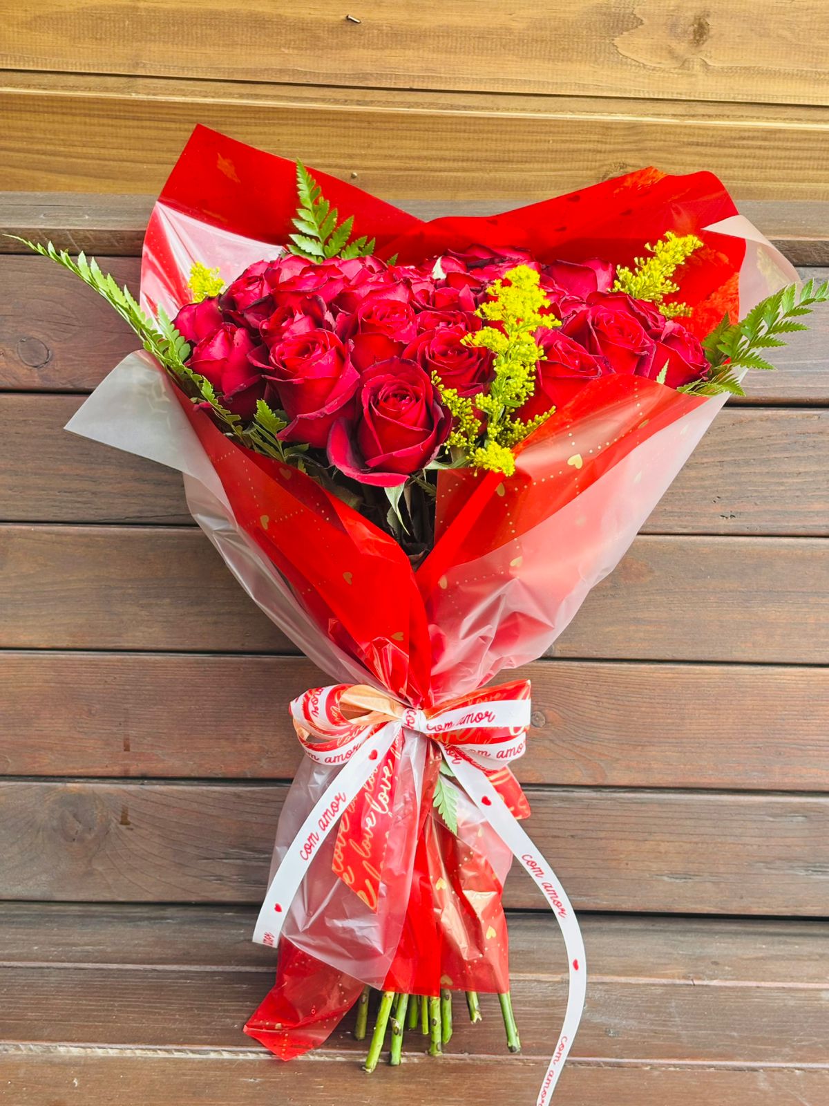 buque de 15 rosas vermelhas